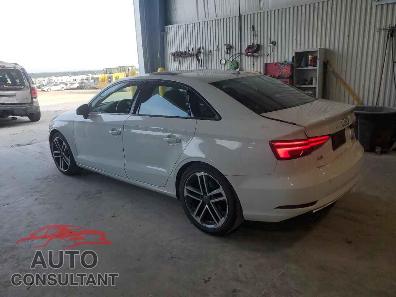 AUDI A3 2017 - WAUB8GFF6H1067565