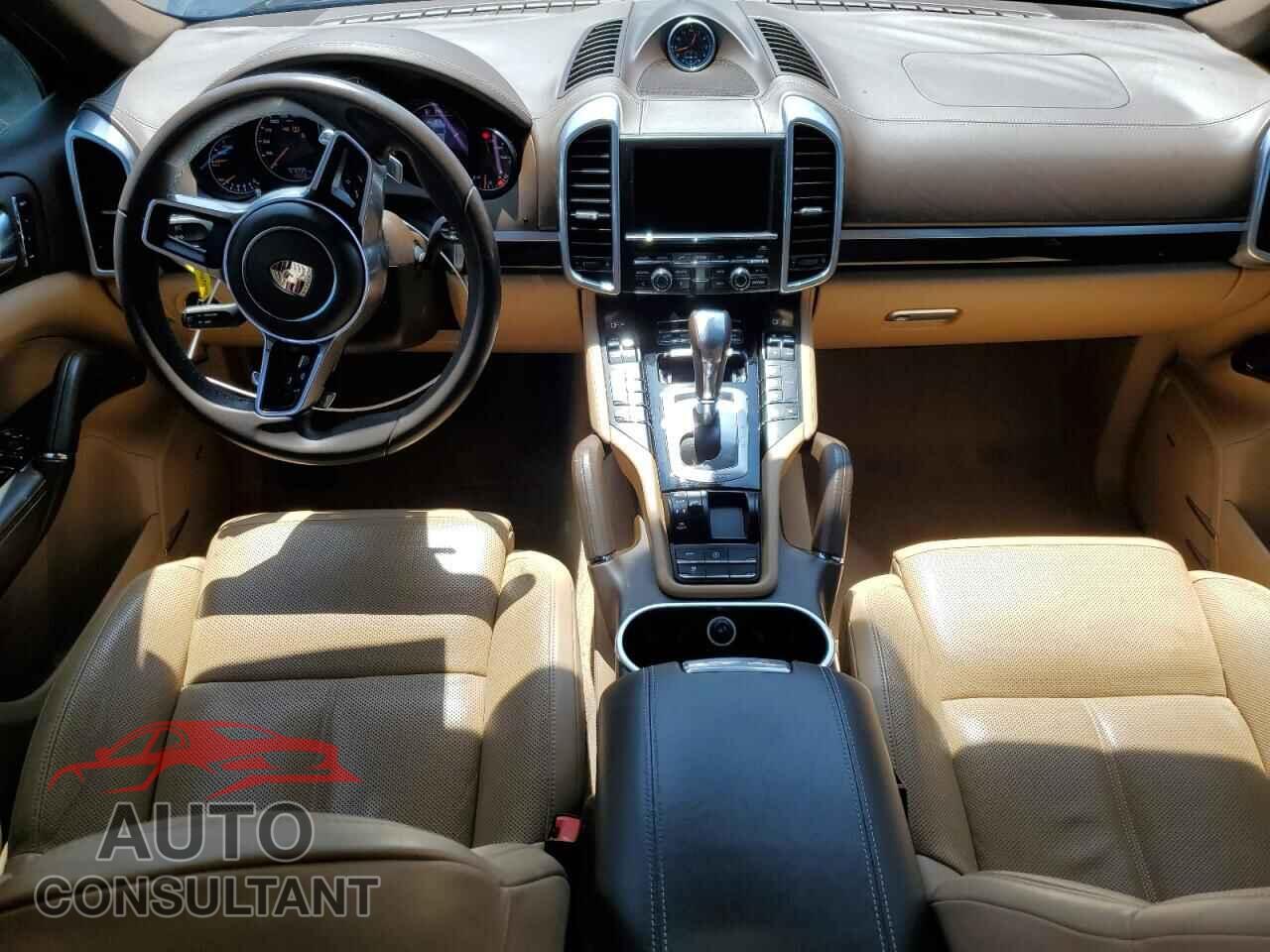 PORSCHE CAYENNE 2016 - WP1AA2A28GKA12410