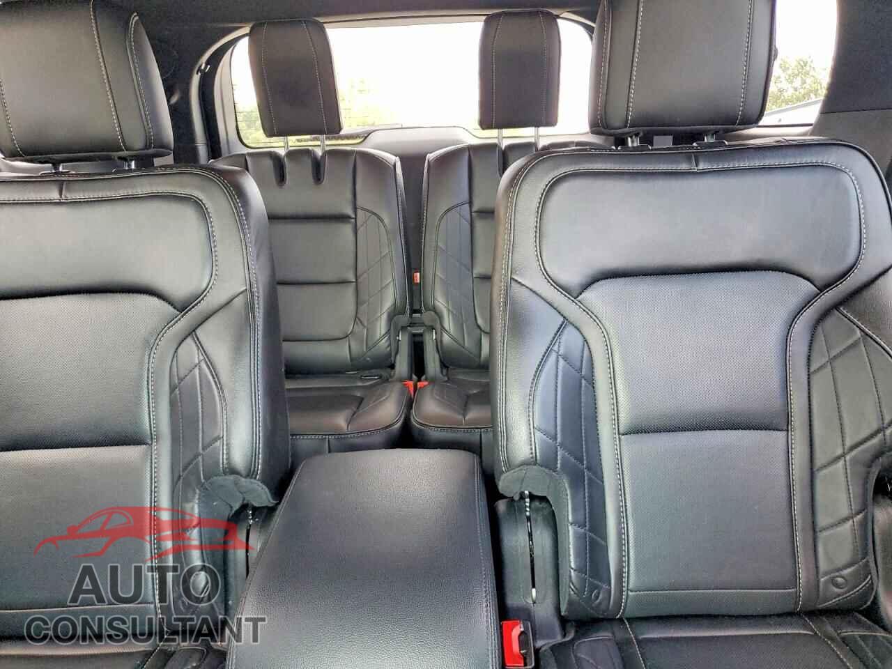 FORD EXPLORER 2018 - 1FM5K8HT6JGB28227