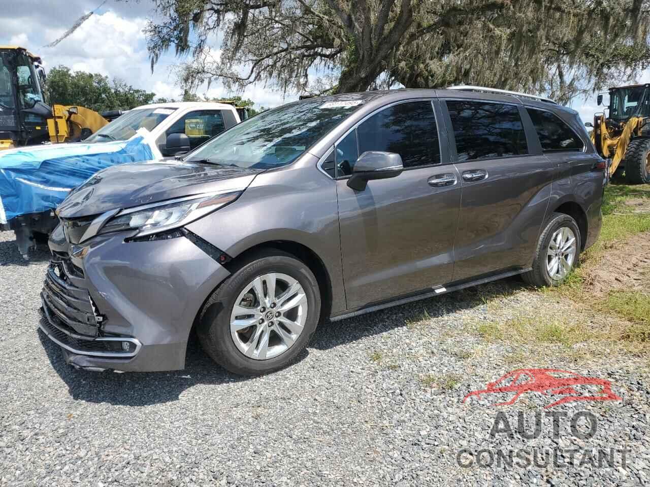 TOYOTA SIENNA 2022 - 5TDZRKECXNS127144