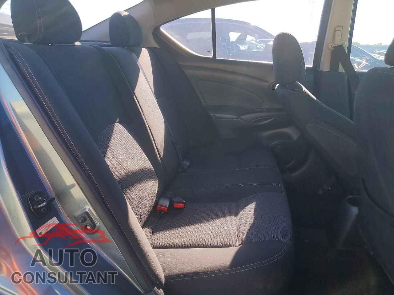 NISSAN VERSA 2019 - 3N1CN7AP3KL862611