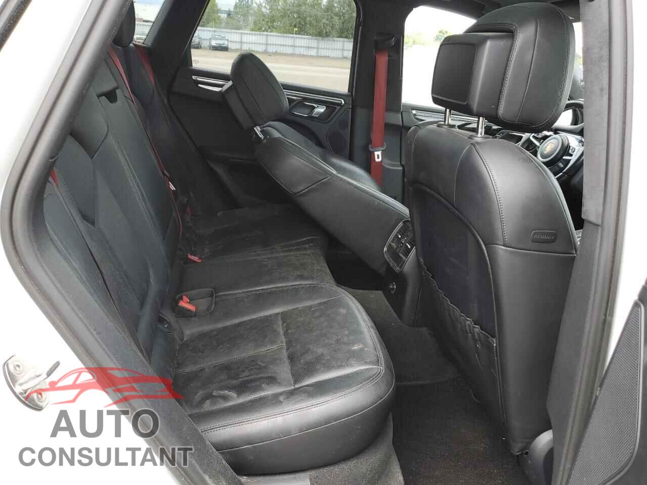 PORSCHE MACAN 2016 - WP1AF2A53GLB90893