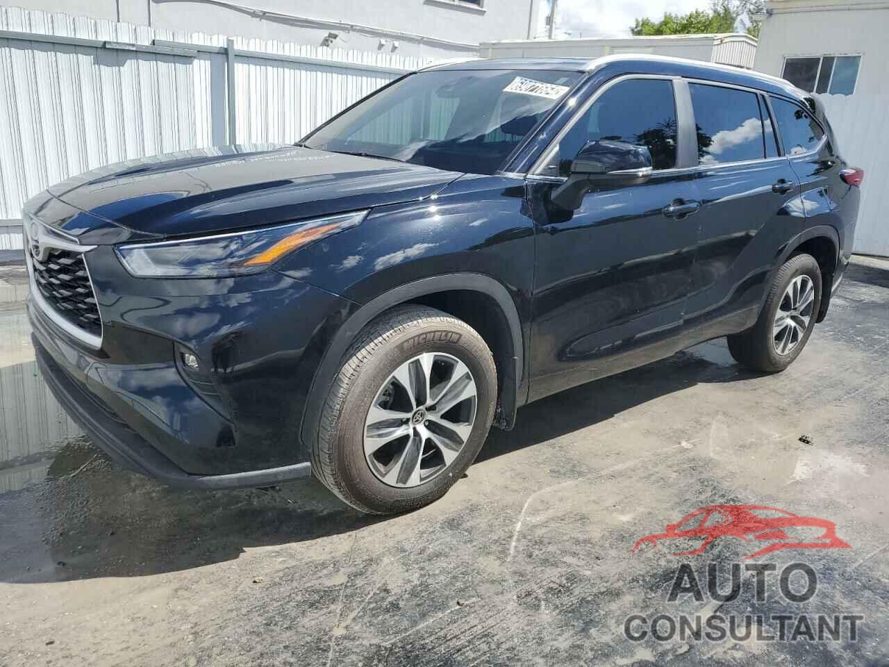 TOYOTA HIGHLANDER 2023 - 5TDKDRAH3PS049500