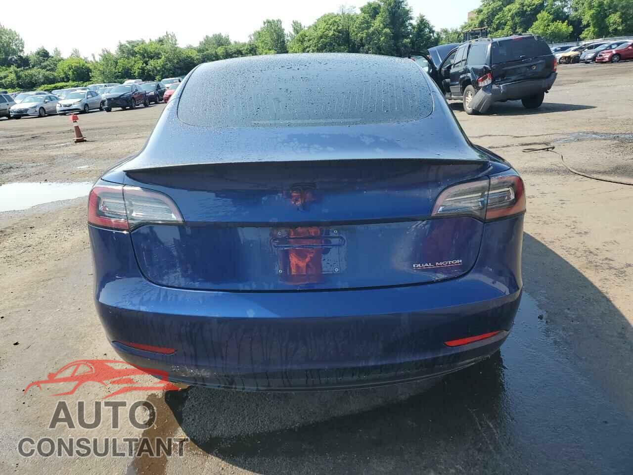 TESLA MODEL 3 2018 - 5YJ3E1EB0JF150983