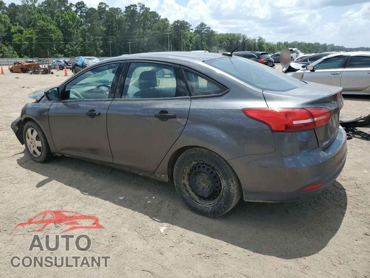 FORD FOCUS 2015 - 1FADP3E20FL200401