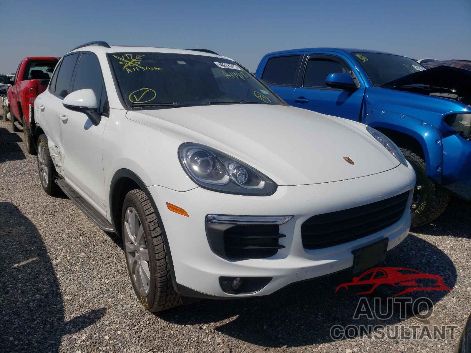 PORSCHE CAYENNE 2016 - WP1AA2A26GKA11918