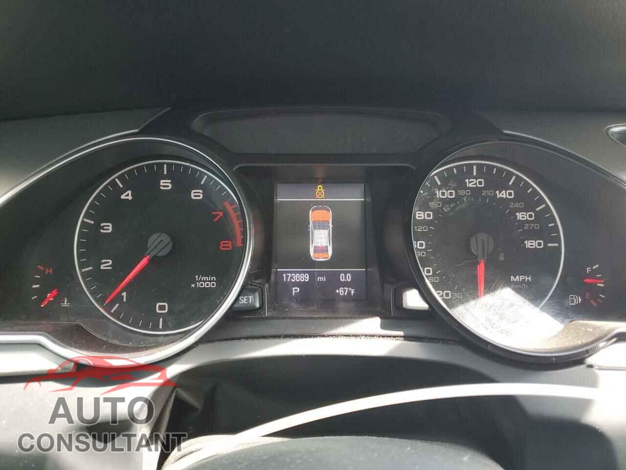AUDI A5 2010 - WAULFAFR7AA082048