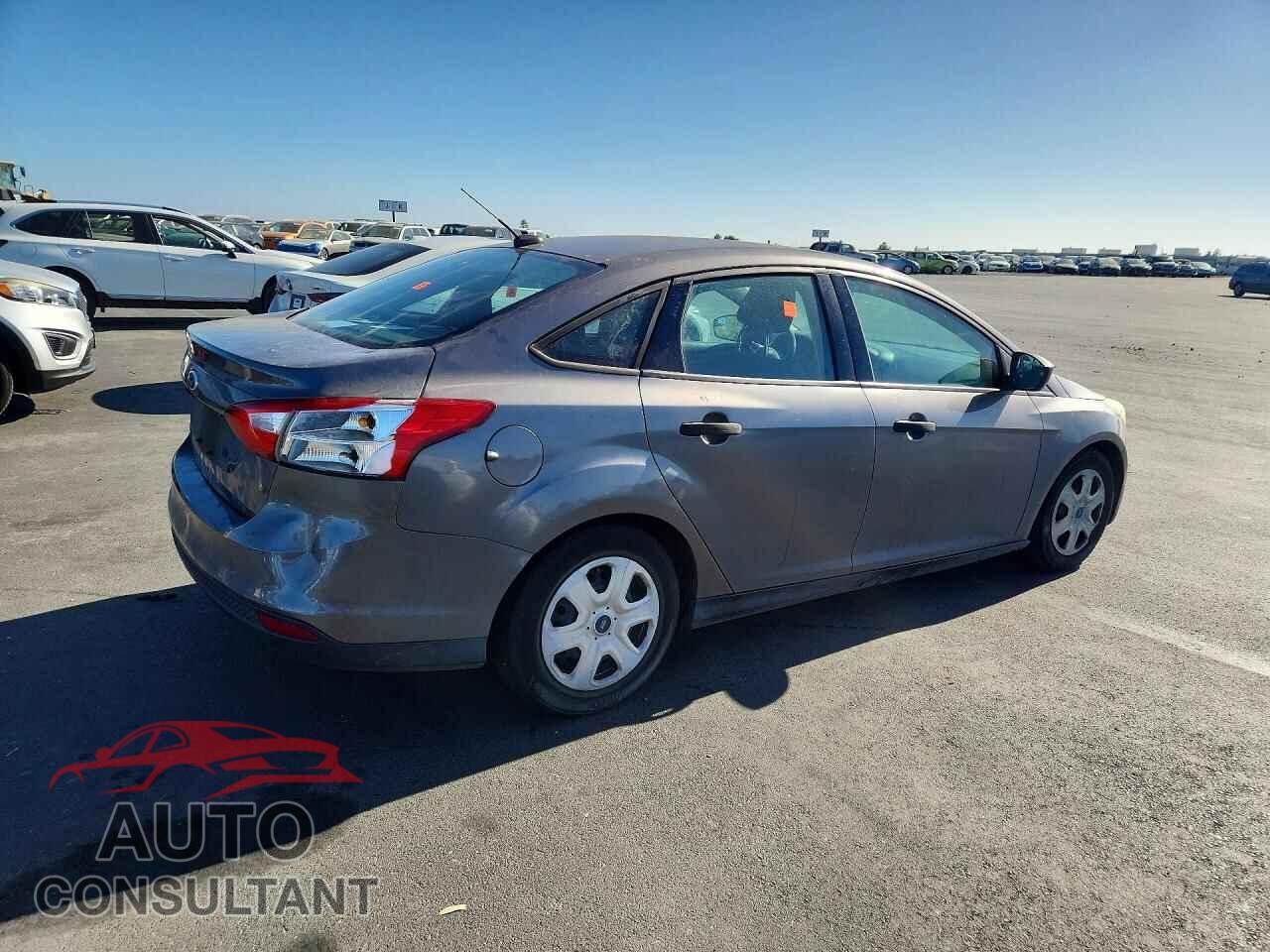FORD FOCUS 2014 - 1FADP3E25EL210873
