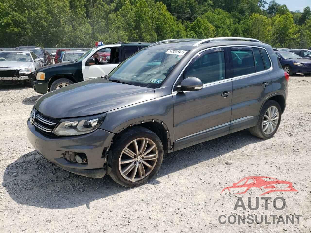 VOLKSWAGEN TIGUAN 2016 - WVGBV7AX6GW534377