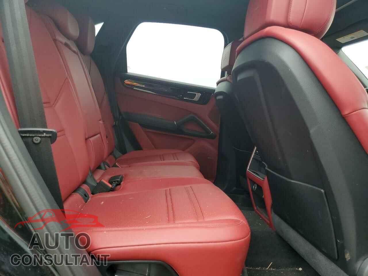 PORSCHE CAYENNE 2020 - WP1AA2AY2LDA06475