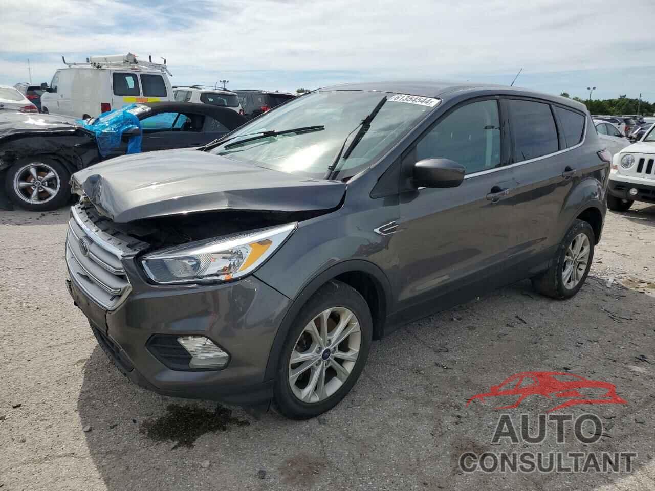 FORD ESCAPE 2017 - 1FMCU9GD8HUC20341