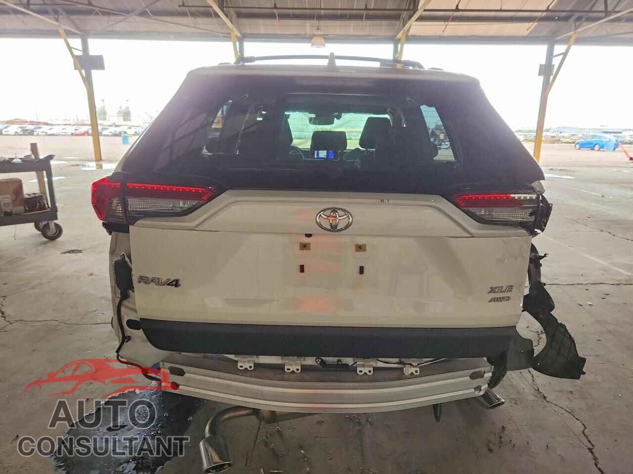 TOYOTA RAV4 2023 - JTMP1RFV1PD095285