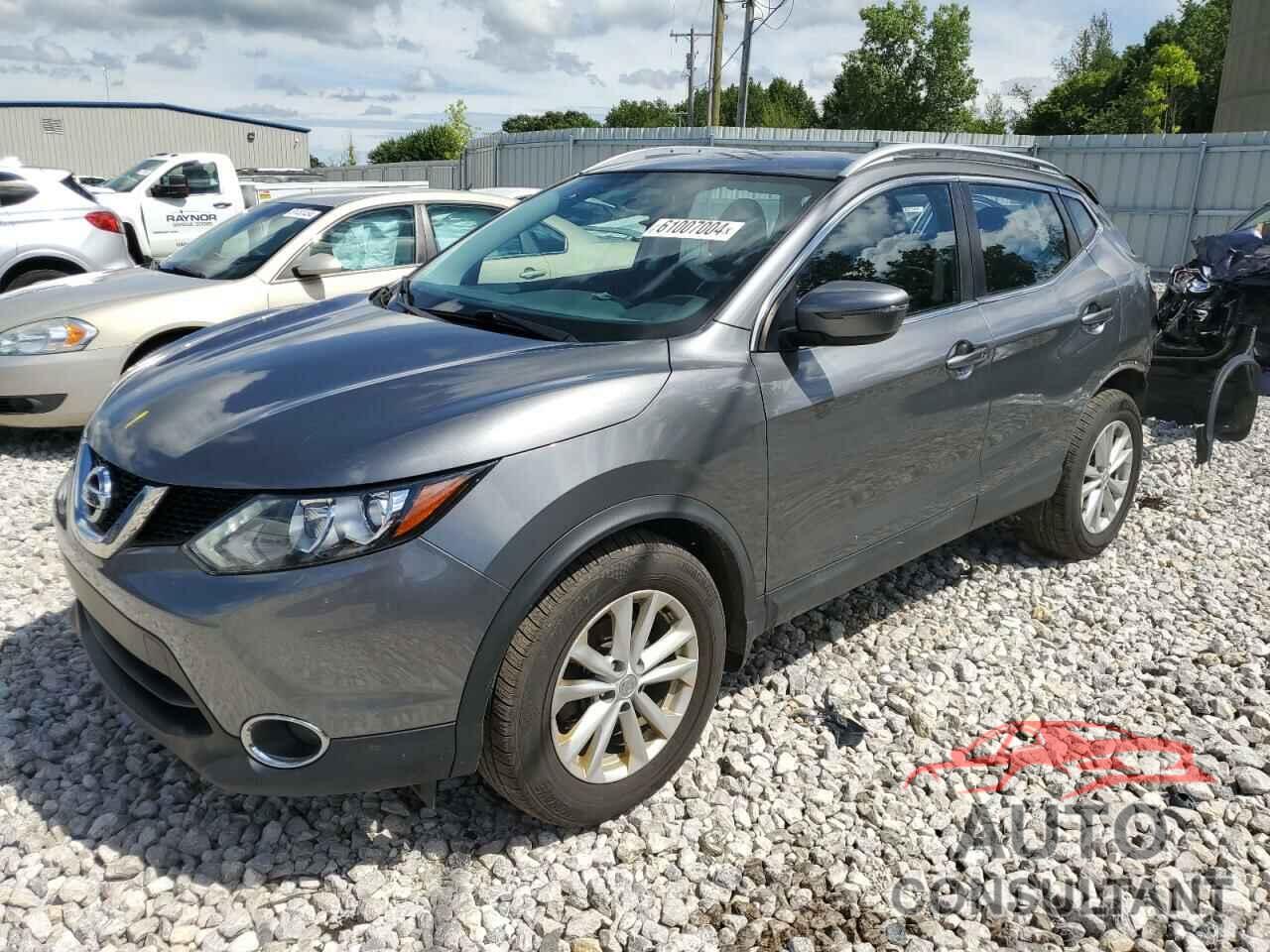 NISSAN ROGUE 2017 - JN1BJ1CR0HW127963