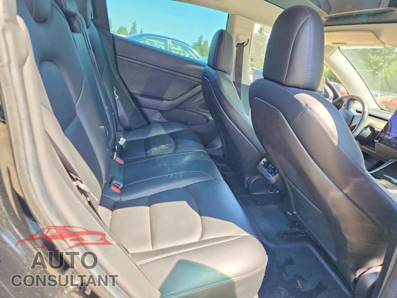 TESLA MODEL 3 2019 - 5YJ3E1EA8KF446570