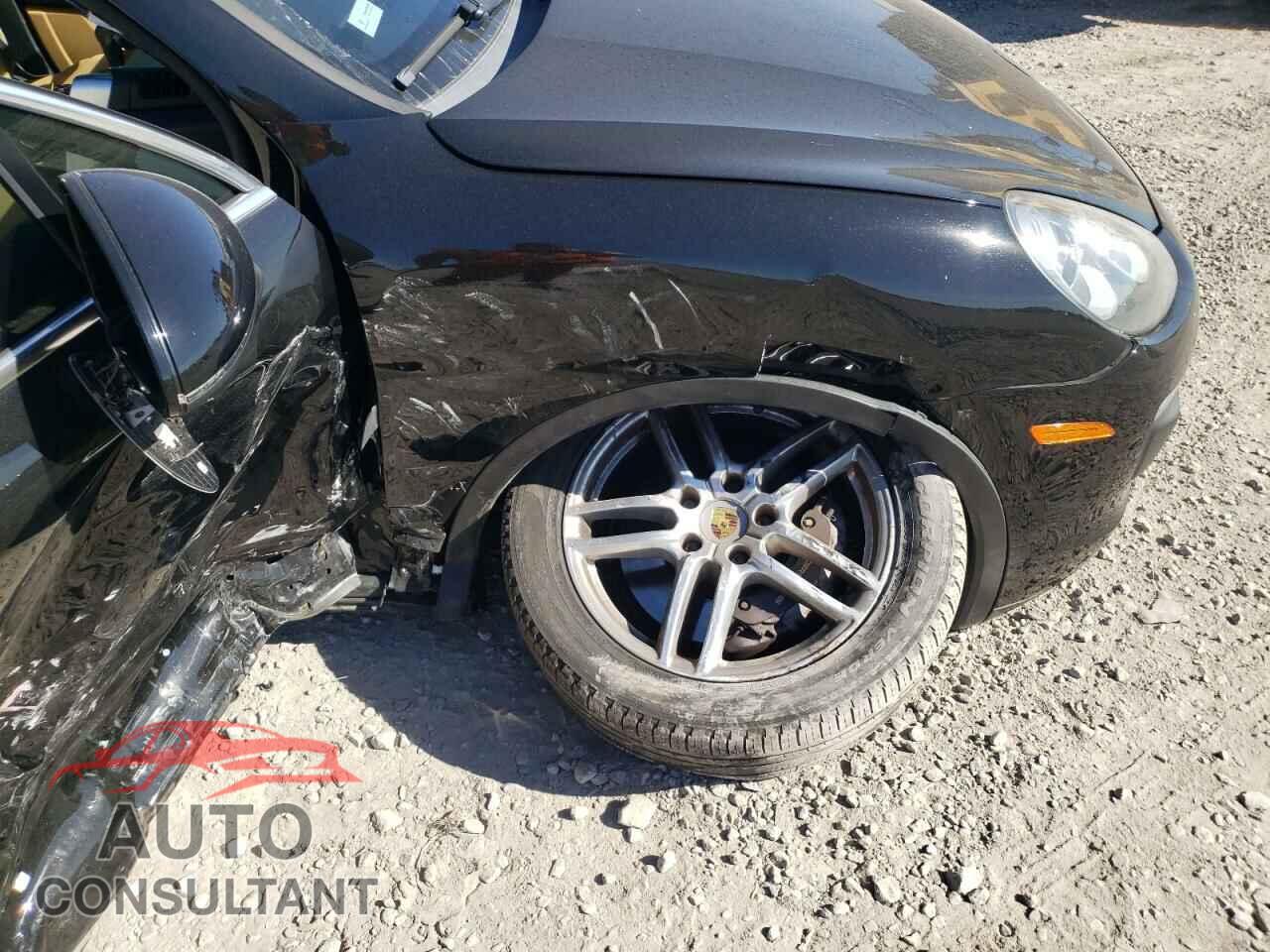 PORSCHE CAYENNE 2018 - WP1AA2A22JKA00969