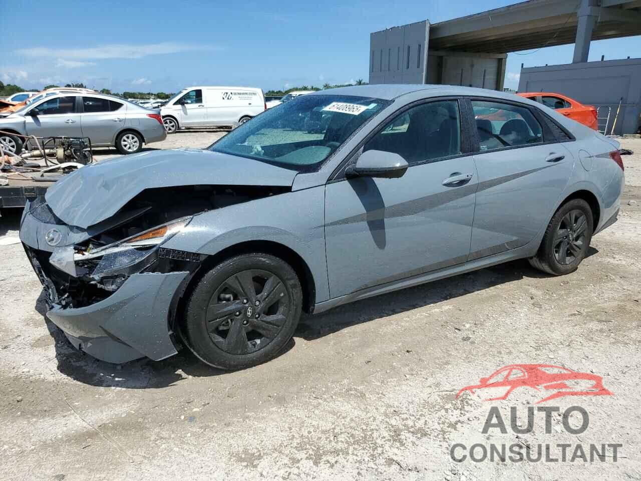 HYUNDAI ELANTRA 2023 - KMHLM4AG8PU443838