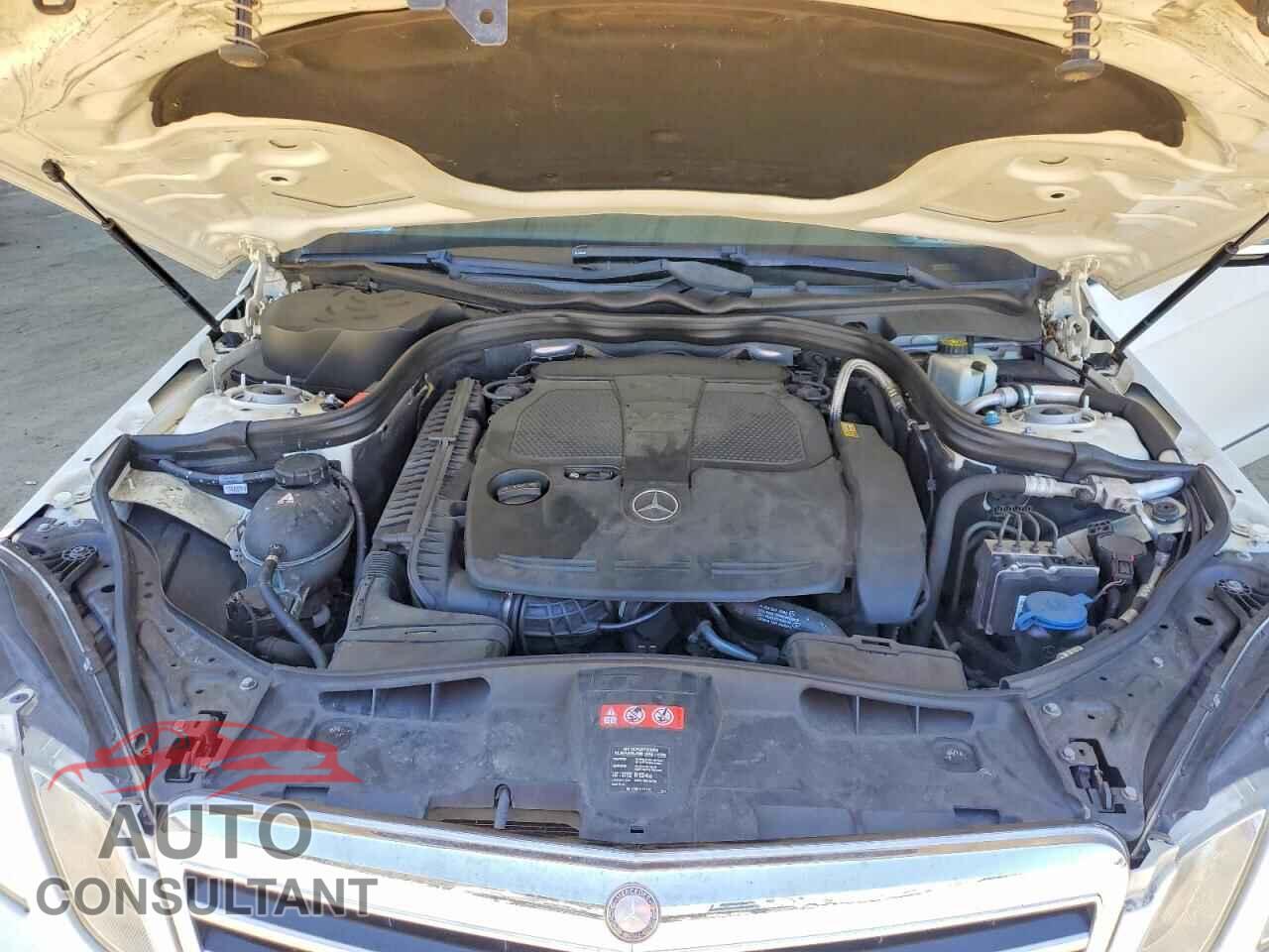 MERCEDES-BENZ E-CLASS 2012 - WDDHF5KB9CA568670