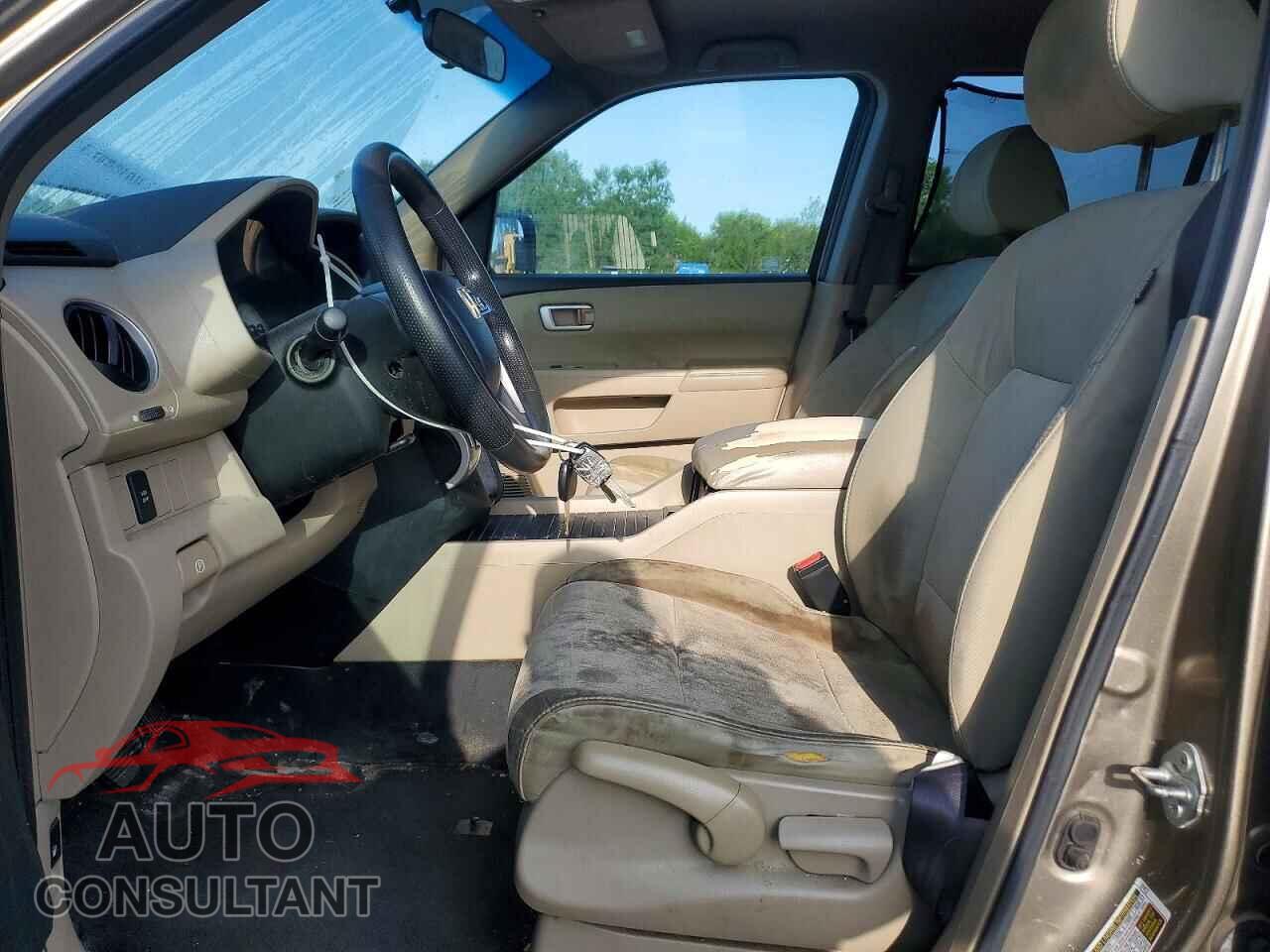 HONDA PILOT 2011 - 5FNYF4H25BB047950