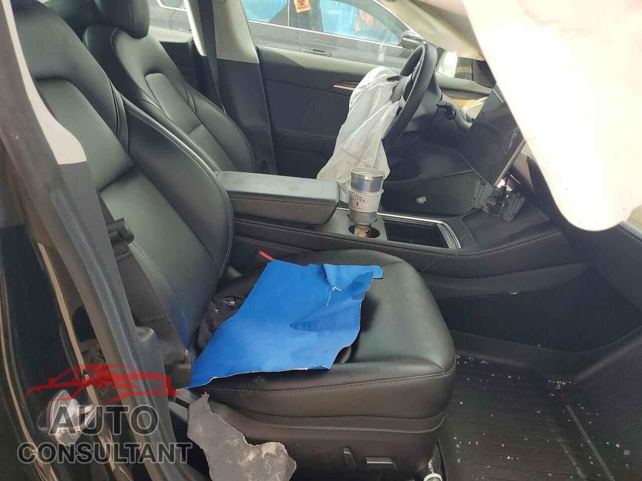 TESLA MODEL 3 2021 - 5YJ3E1EA1MF082673