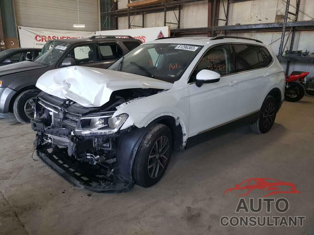 VOLKSWAGEN TIGUAN 2018 - 3VV2B7AX5JM204302