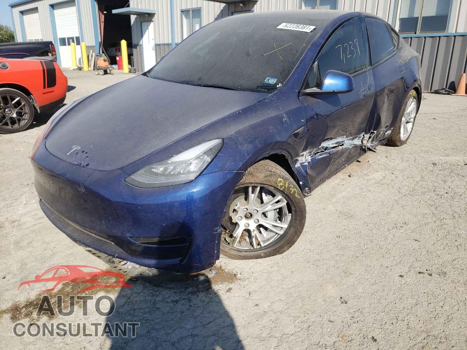 TESLA MODEL Y 2021 - 5YJYGAEE7MF200907