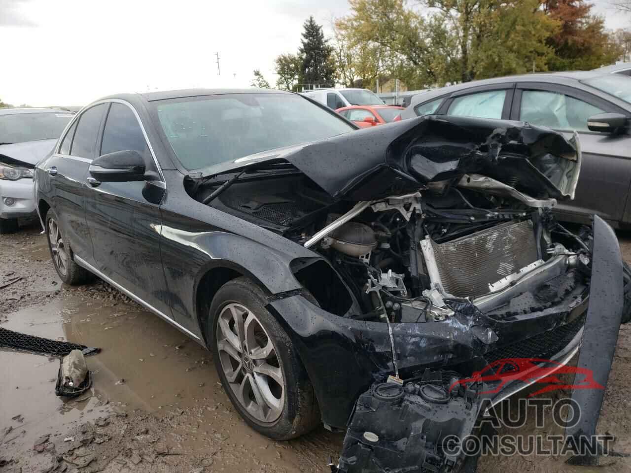 MERCEDES-BENZ C-CLASS 2018 - 55SWF4KB2JU261761