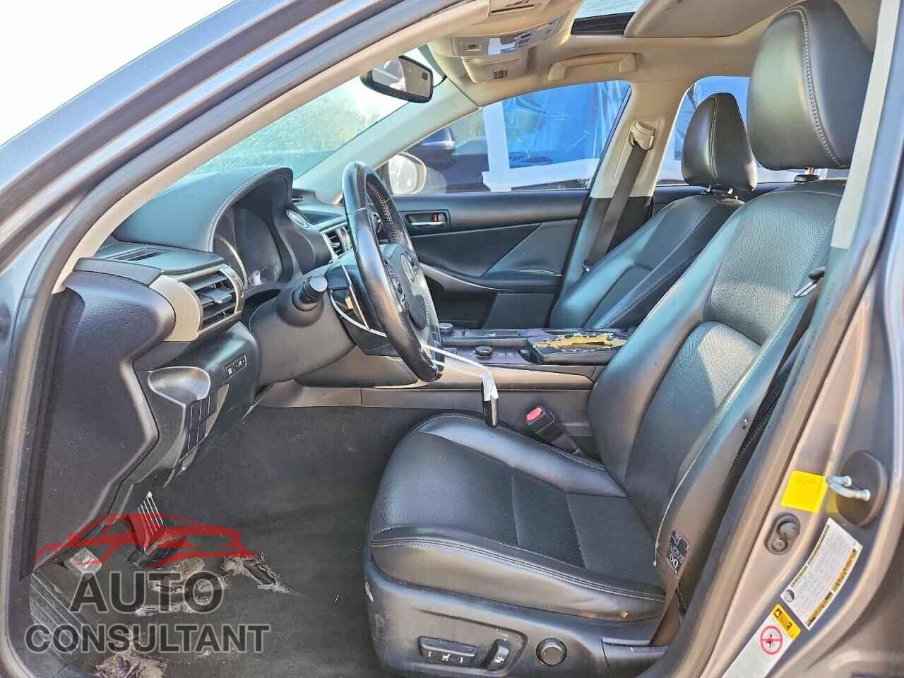 LEXUS IS 2015 - JTHBF1D28F5064483