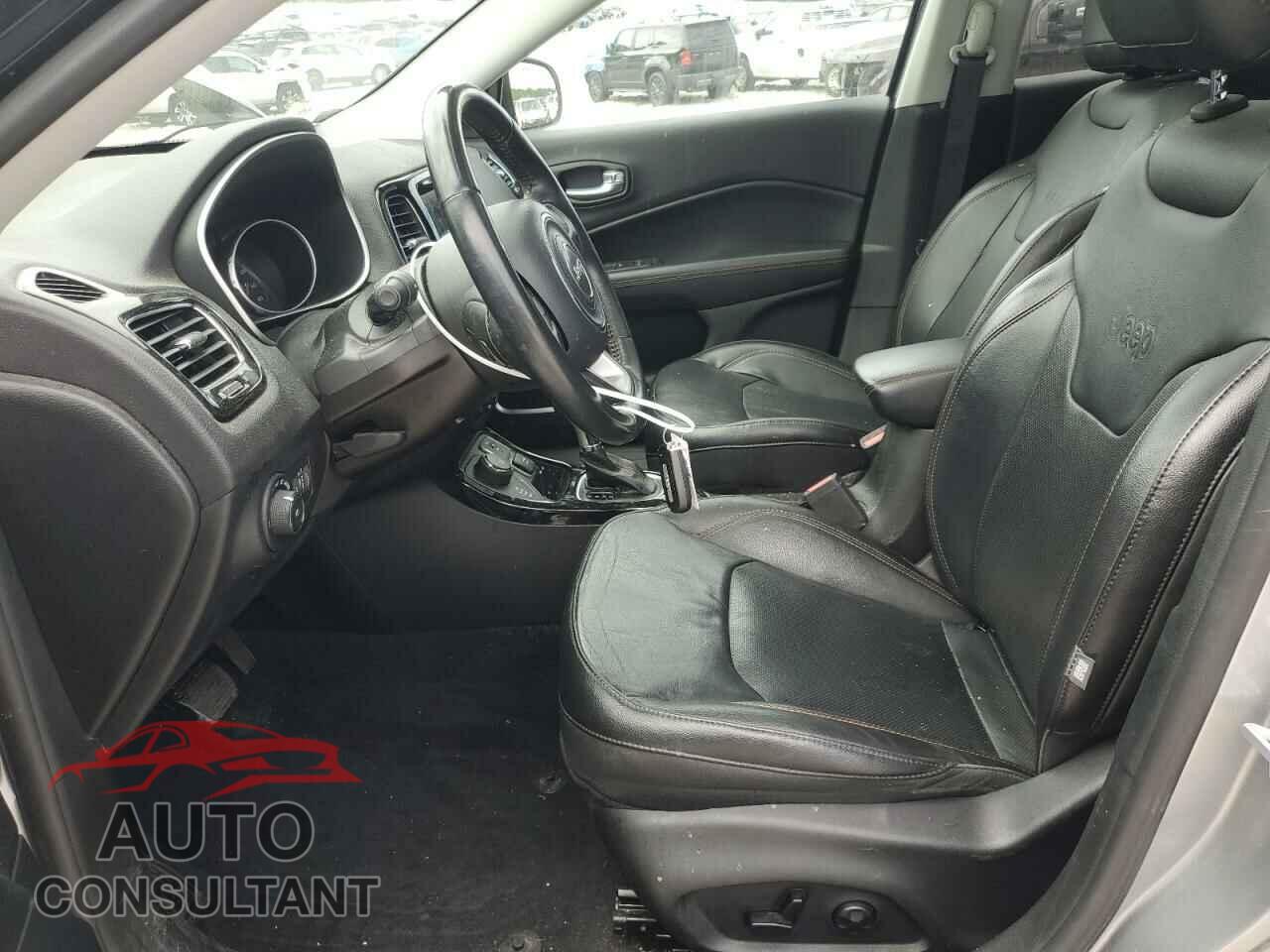 JEEP COMPASS 2018 - 3C4NJDCB7JT471011