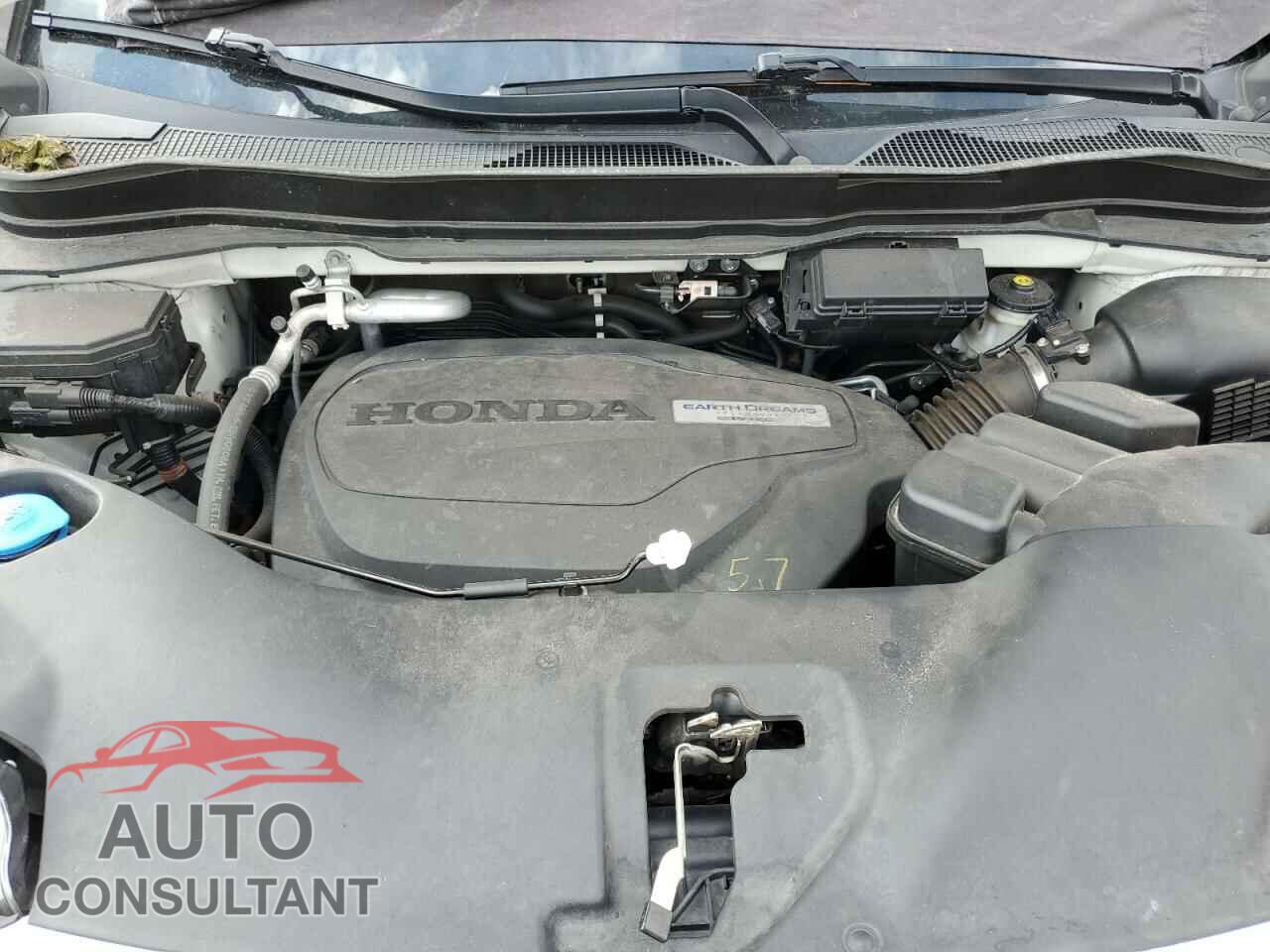 HONDA PILOT 2016 - 5FNYF5H97GB036202