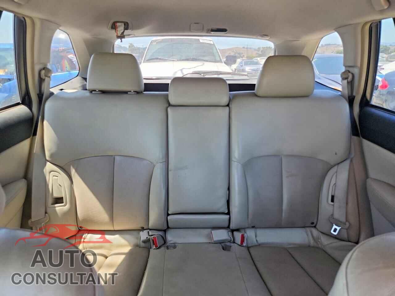 SUBARU OUTBACK 2013 - 4S4BRBKC8D3217670