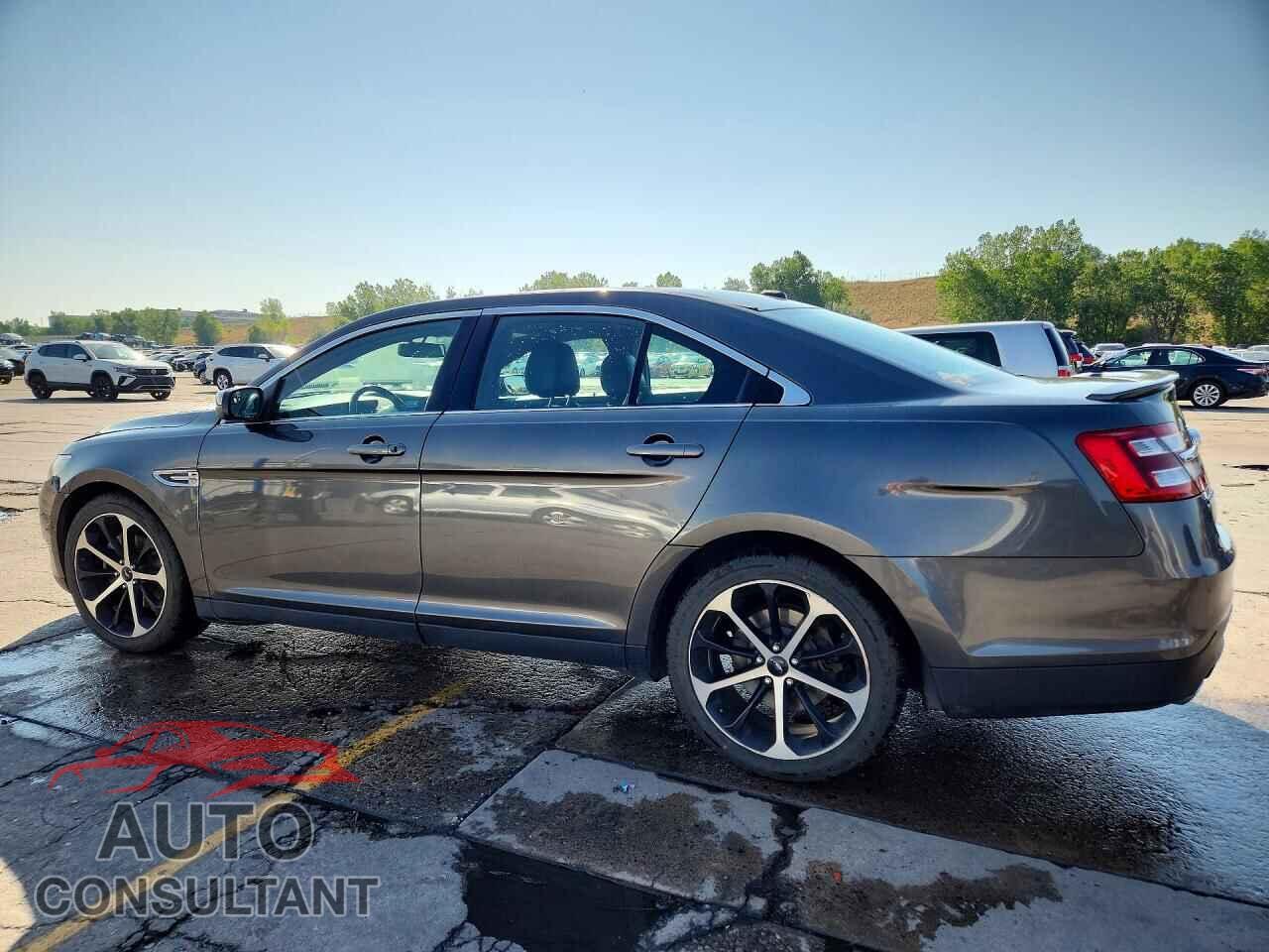 FORD TAURUS 2016 - 1FAHP2E82GG138638