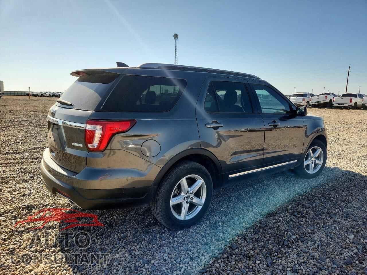 FORD EXPLORER 2018 - 1FM5K7DHXJGB30221