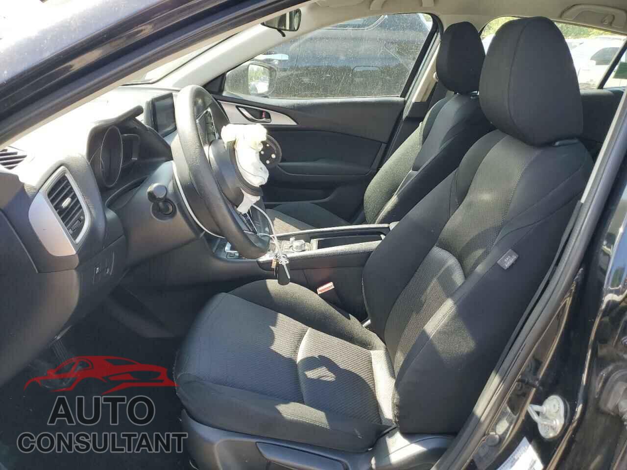 MAZDA 3 2018 - 3MZBN1U73JM172820
