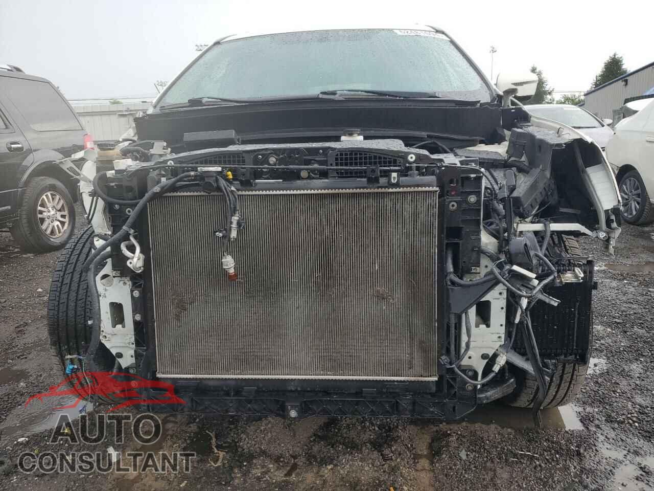 NISSAN PATHFINDER 2017 - 5N1DR2MM9HC624367