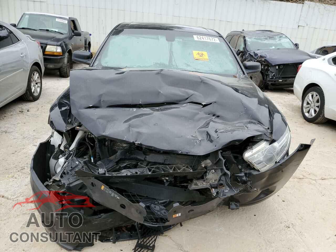 FORD TAURUS 2016 - 1FAHP2L82GG133801