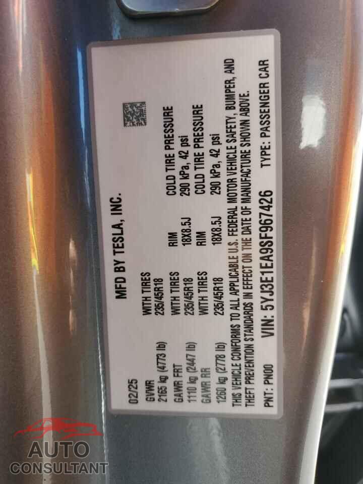 TESLA MODEL 3 2025 - 5YJ3E1EA9SF967426