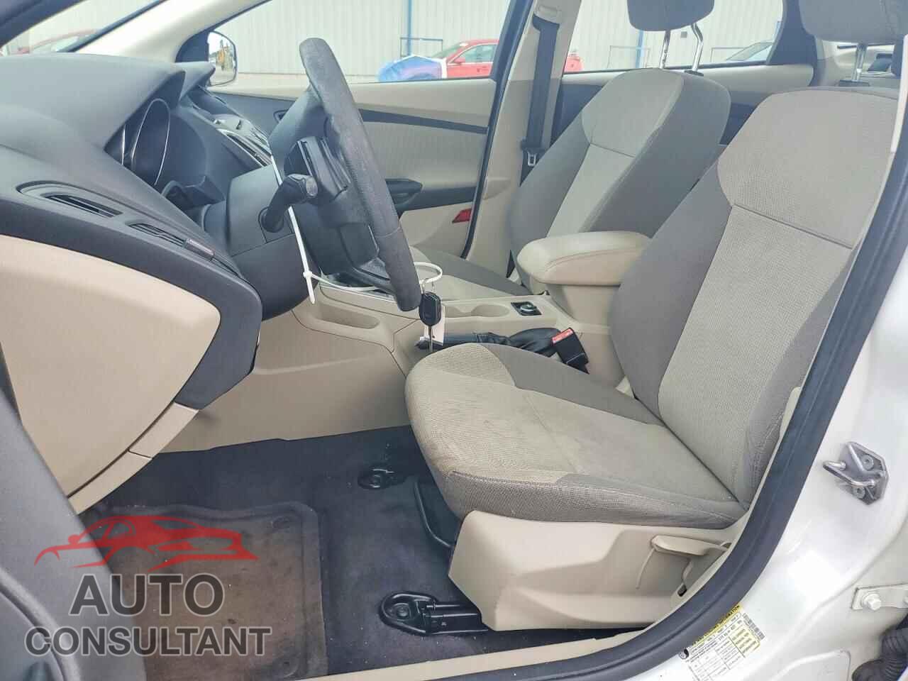 FORD FOCUS 2012 - 1FAHP3F24CL377982