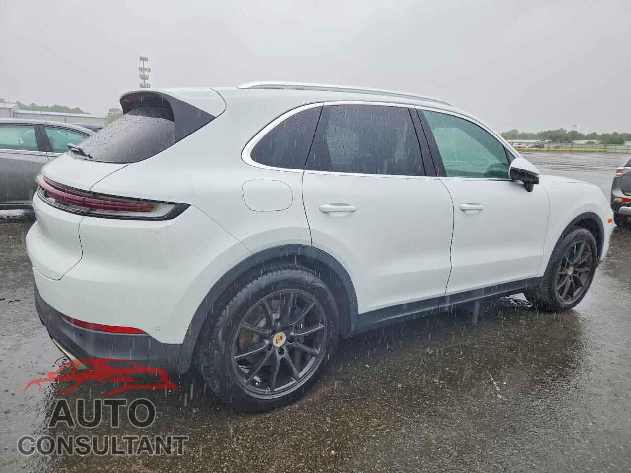 PORSCHE CAYENNE 2024 - WP1AA2AY4RDA01545