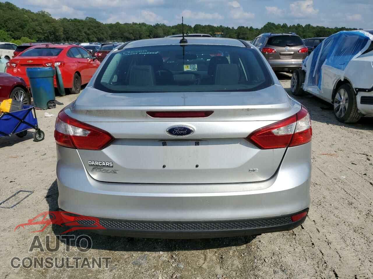 FORD FOCUS 2014 - 1FADP3F25EL274975