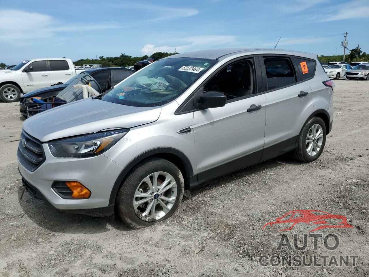 FORD ESCAPE 2018 - 1FMCU0F70JUD60266