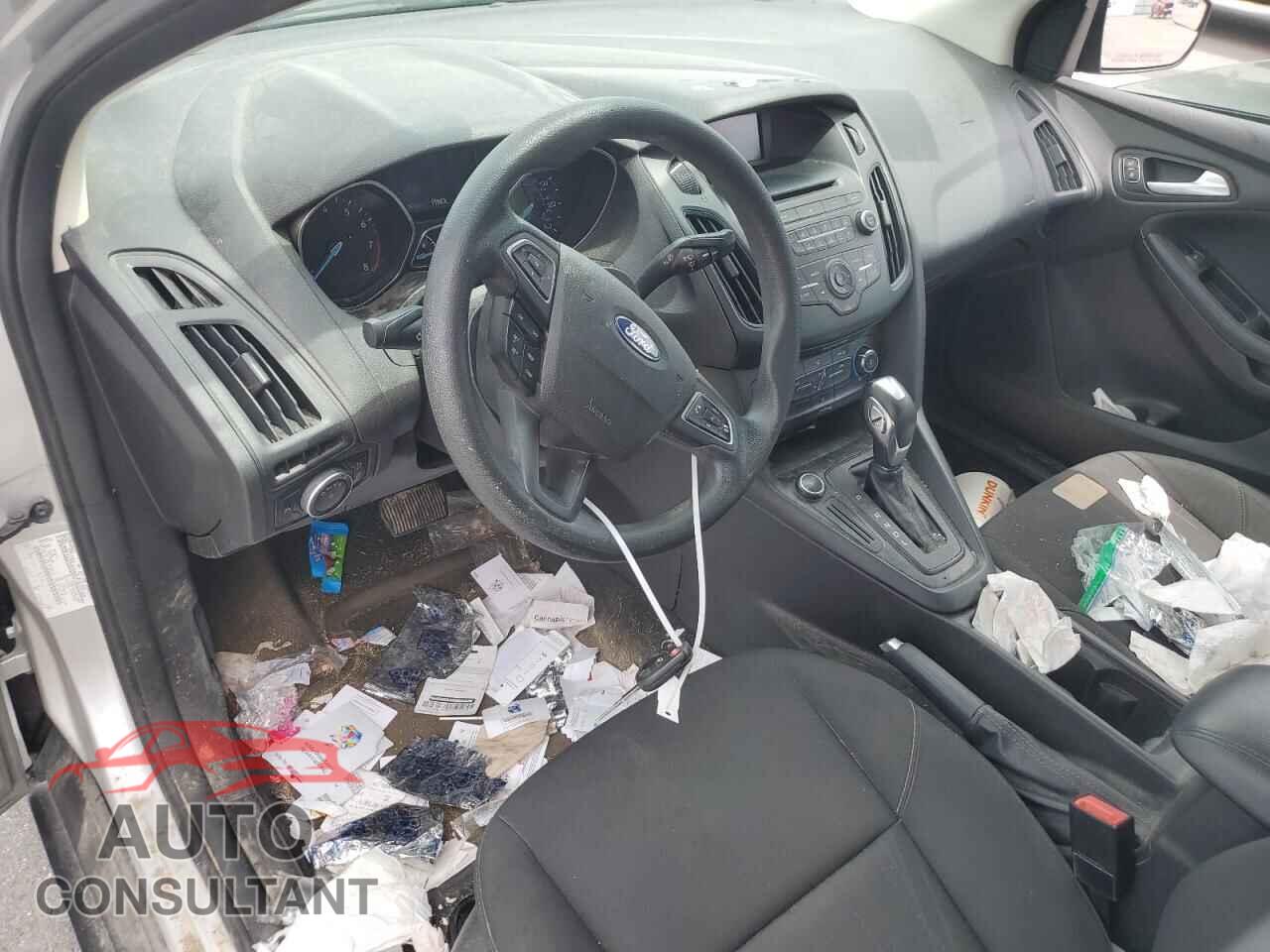 FORD FOCUS 2016 - 1FADP3F25GL323417