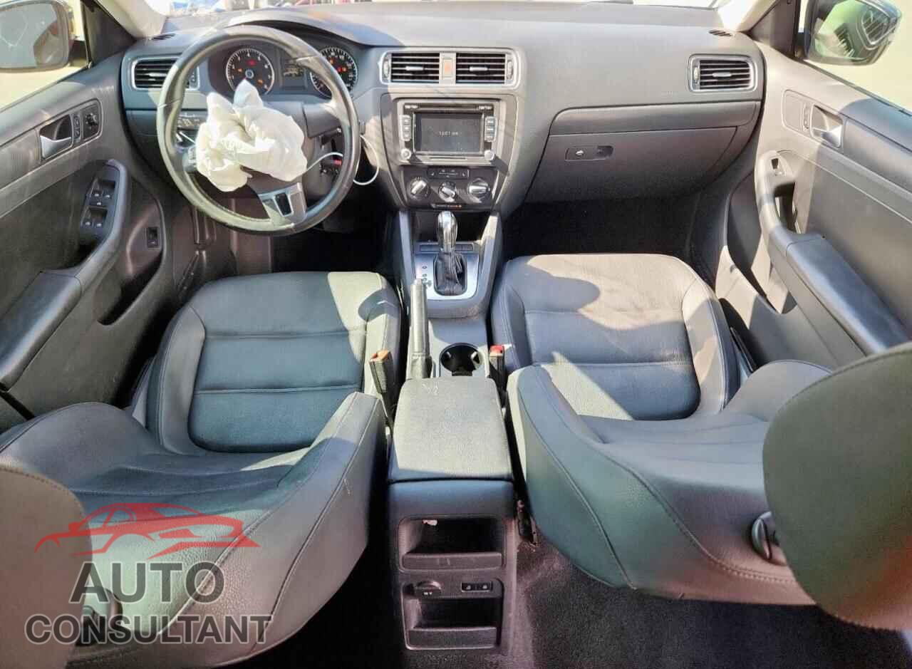VOLKSWAGEN JETTA 2012 - 3VWDX7AJ0CM462523