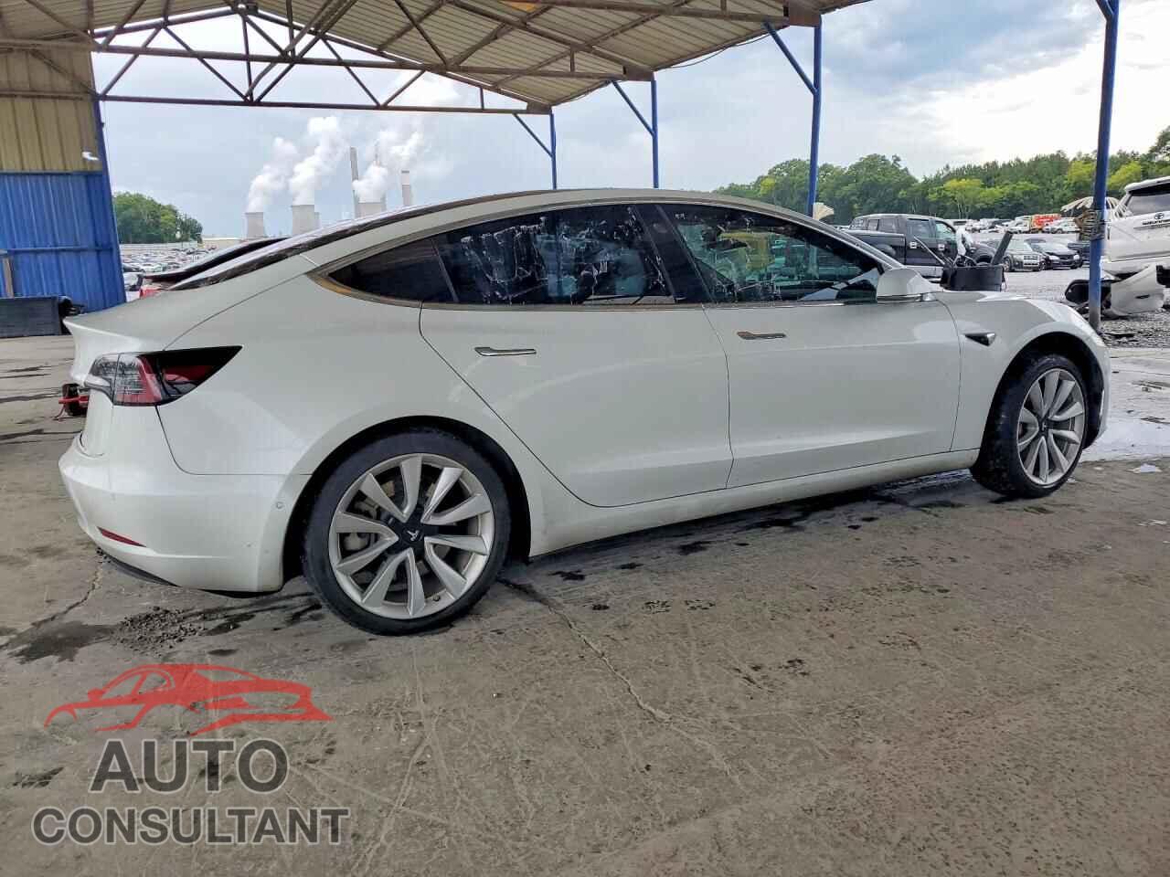 TESLA MODEL 3 2018 - 5YJ3E1EA5JF025145