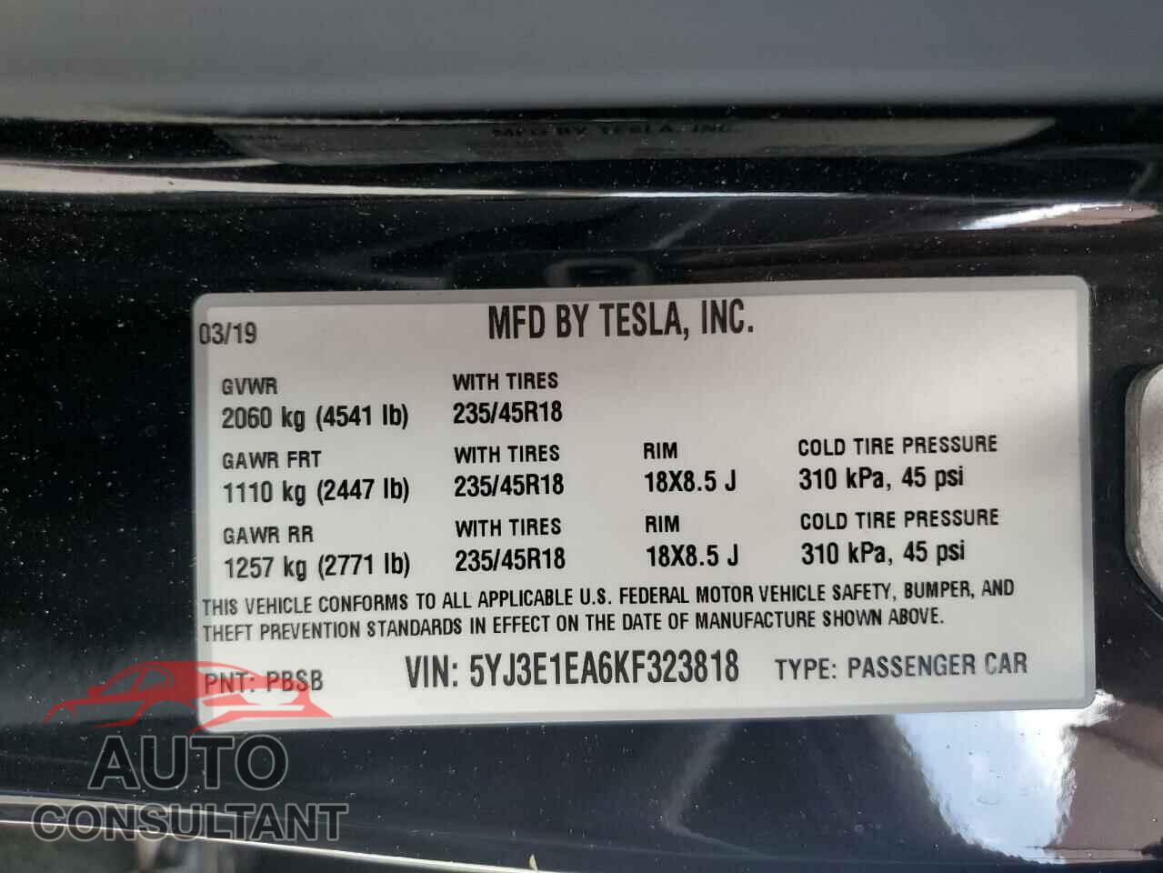 TESLA MODEL 3 2019 - 5YJ3E1EA6KF323818