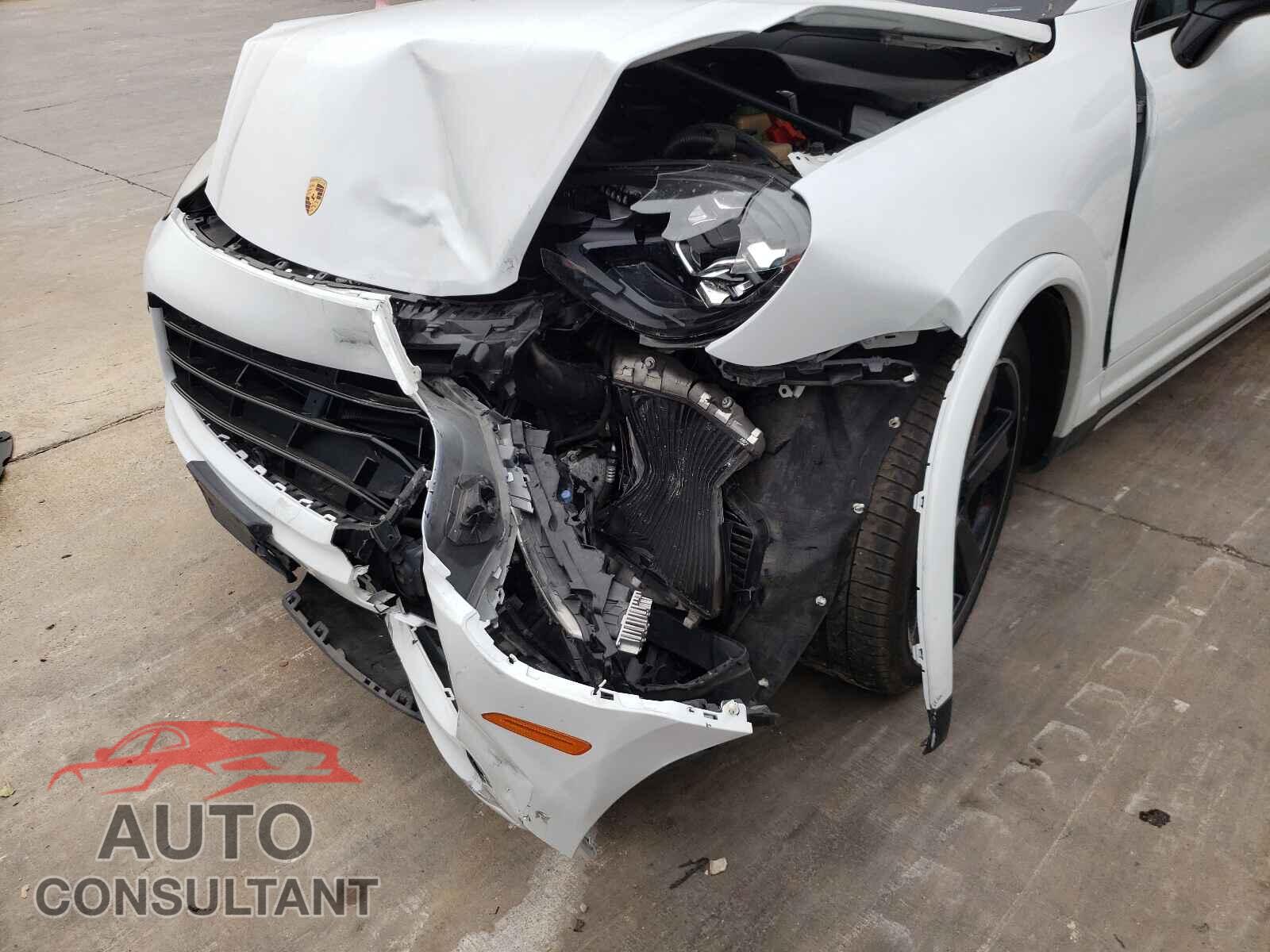 PORSCHE CAYENNE 2016 - WP1AC2A24GLA86864