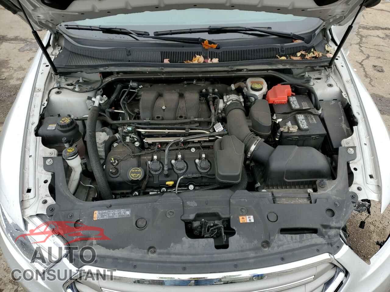 FORD TAURUS 2019 - 1FAHP2E80KG110488