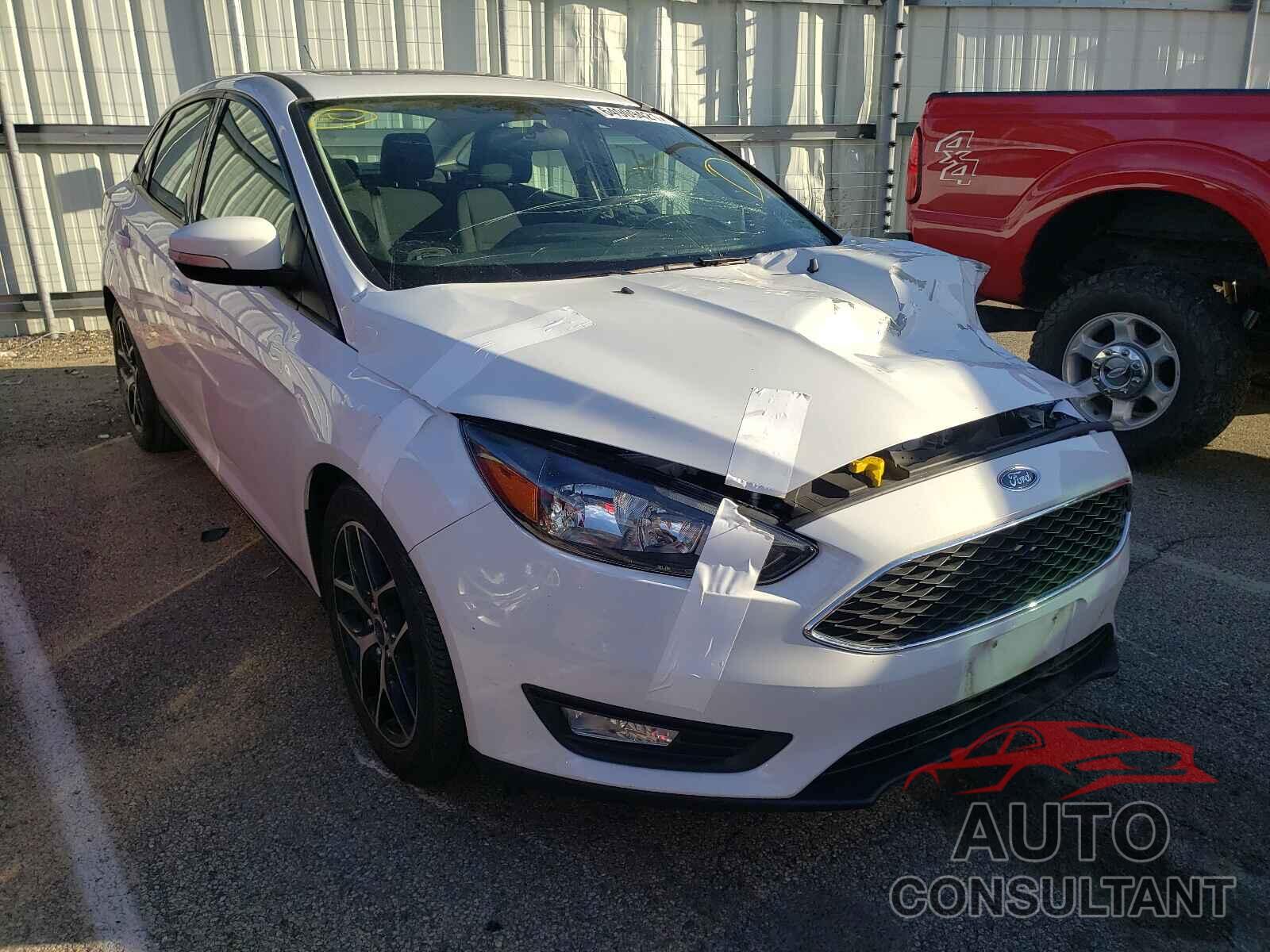 FORD FOCUS 2017 - 1FADP3H27HL332179