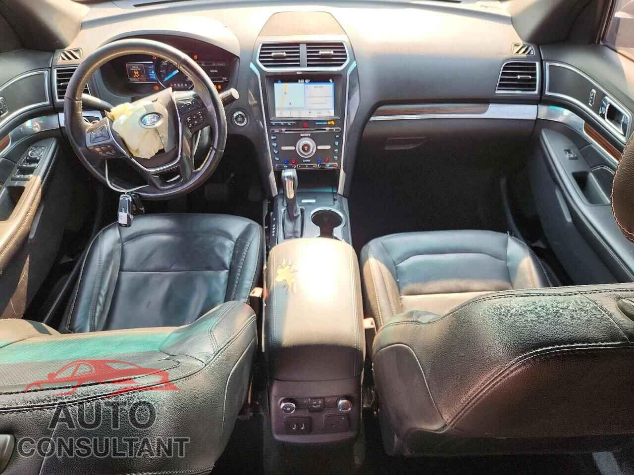 FORD EXPLORER 2017 - 1FM5K7FH2HGA48653