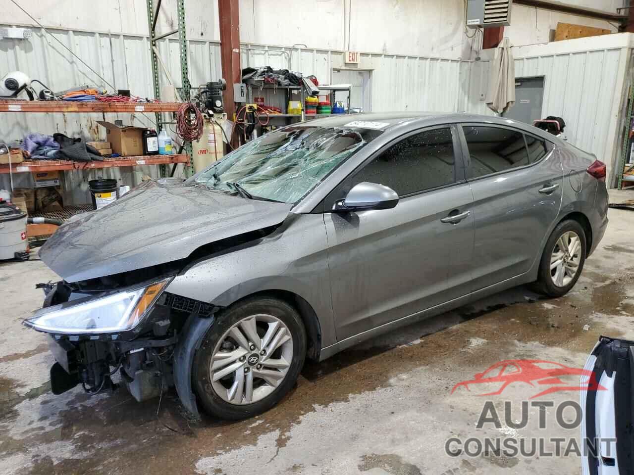 HYUNDAI ELANTRA 2019 - 5NPD84LF3KH405244