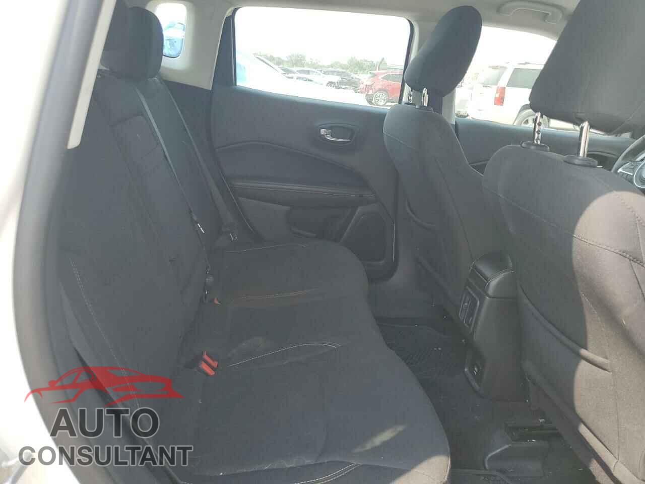 JEEP COMPASS 2017 - 3C4NJDAB3HT628272